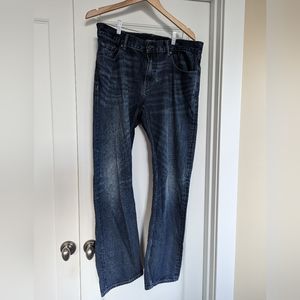 Men's Banana Republic Vintage Straight Jean. Size 35x32